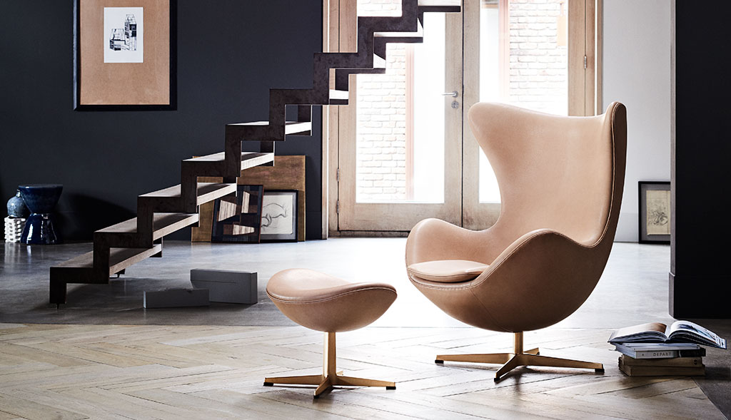 Fritz Hansen Egg Chair - A Pure Leather Transformation